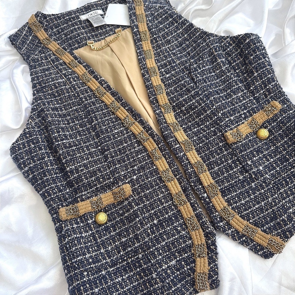 Cache Women Navy Blue Tweed Vest Gold Chain Trim Boucle Size 4 NWT
